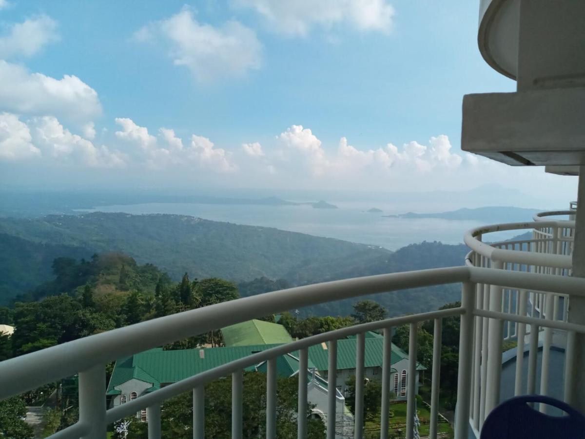 Condo With Free Swimming Pool & Viewing Deck Tagaytay City Kültér fotó