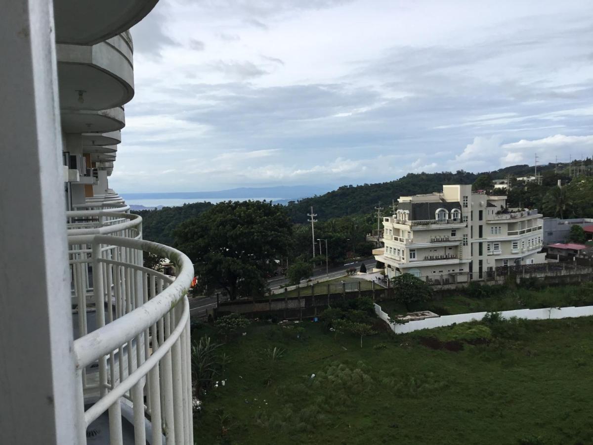 Condo With Free Swimming Pool & Viewing Deck Tagaytay City Kültér fotó