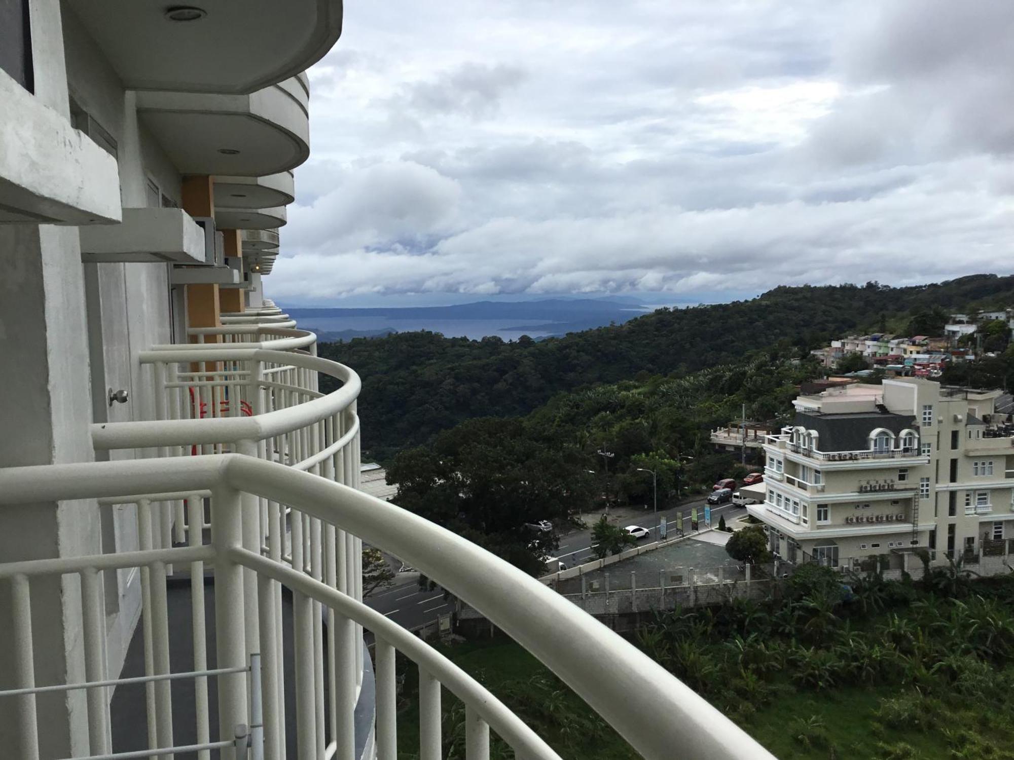 Condo With Free Swimming Pool & Viewing Deck Tagaytay City Szoba fotó
